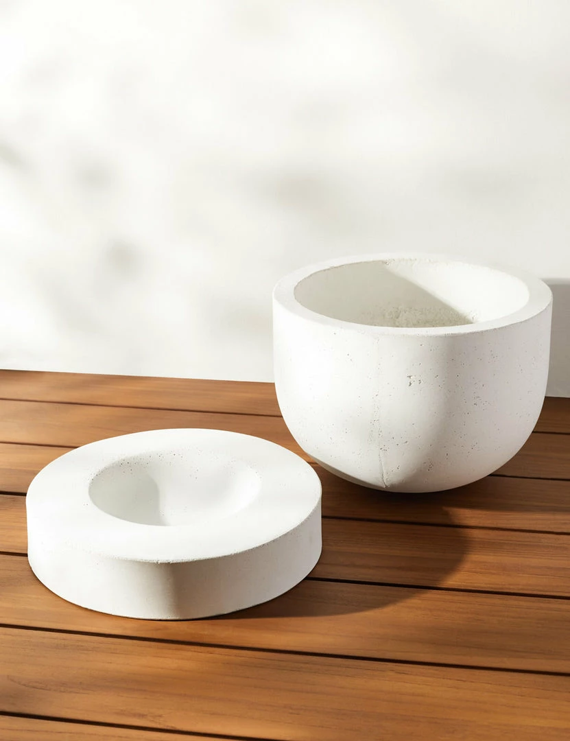 Lulu And Georgia Dreama Indoor / Outdoor Planter