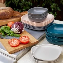 Lulu And Georgia Pia Bamboo Dinner Plate (Set Of 4) Outdoor Collection