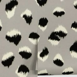 Lulu And Georgia New Feline Wallpaper By Kelly Wearstler