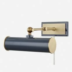 Lulu And Georgia New Acosta Picture Light