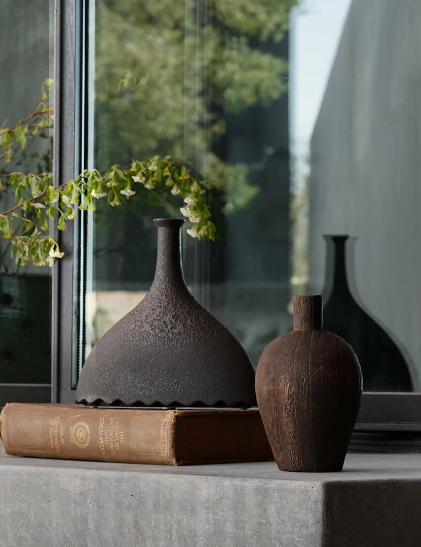Lulu And Georgia Noelle Geometric Vase, Black By Lemieux Et Cie Organic Harmony Collection