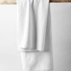 Lulu And Georgia Coyuchi Air Weight Bath Towel
