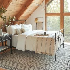 Lulu And Georgia House No. 23 Monte Viso Bed Cover Throws