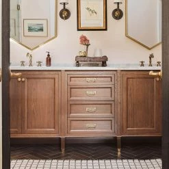 Lulu And Georgia Sebou Mat